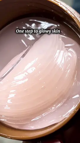 These eye patches are like a quick pick-me-up for tired skin and wrinkles. 🩵🩵 Here's why I love this eye patch • They work on 10 different types of wrinkles • Skin looks more awake and refreshed And the results are no joke: • 21% fewer deep wrinkles after one use • Wrinkle length shrinks by almost half What's inside: Retinol and 5 kinds of collagen to firm and smooth your skin. It's an easy way to look more fresh and rested without much effort ✨ 💕Available to purchase on Amazon💕 @MEDIHEAL Global @BAZZAAL @MEDIHEAL  #mediheal #koreanskincare #AmazonPrimeDay #collagenskincare #medihealpinkpad #mediheal #AmazonPrimeDay #collageneyepatch #retinolskincare #fypシ゚ #kbeautyskincare 