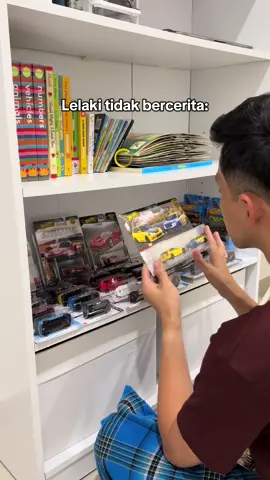 Balik kerja, lepas layan anak bini, masuk bilik tengok koleksi kecil ni pun dah cukup happy 🥰 #hotwheels #hotwheelscollections #hotwheelsmalaysia 