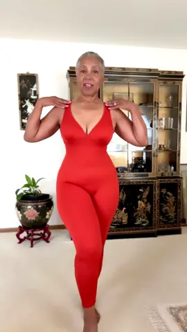 Bodysuit by @Shapellxofficial #shapewear #jumpsuit #shapellxbodysuit #over50club #leisurewear 