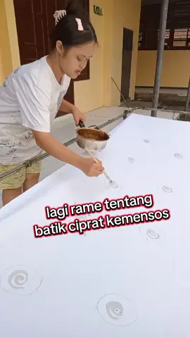 Untuk seragam batik ciprat Kemensos, bisa order di kami ya. 🤗 . . . #batikciprat #seragambatikciprat  #batikcipratkemensos #batikcipratdisabilitas #downsyndrome 