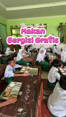 Senyum anak-anak hari ini adalah bukti nyata perhatian pemerintah hadir sampai ke pelosok desa. Hari ini, Bupati Jember Gus Fawait meresmikan Sentra Penyediaan Pangan Gizi (SPPG) di Kecamatan Tempurejo. Langkah nyata untuk memastikan setiap anak Jember mendapat akses makanan bergizi dan tumbuh jadi generasi yang sehat, kuat, dan cerdas 💪 Terima kasih kepada Presiden RI, Bapak Prabowo Subianto, atas dukungannya terhadap program yang berpihak pada rakyat. Bersama Program Makan Bergizi Gratis (MBG), kita wujudkan Jember Baru, Jember Maju! 🇮🇩 #GusFawait #MBG #JemberBaruJemberMaju 