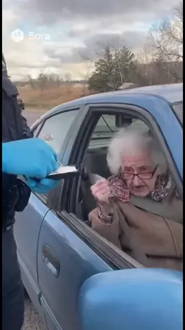 Granny roasted him 💀😂😂😂 #oldladygang #oldladyontiktok #oldlady #bodycamcops #bodycamfiles #bodycams 