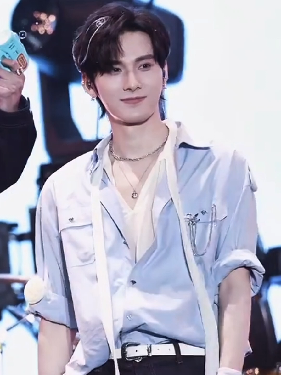 his smile🫠 #JiangHeng #OceanJiang #Desire4 