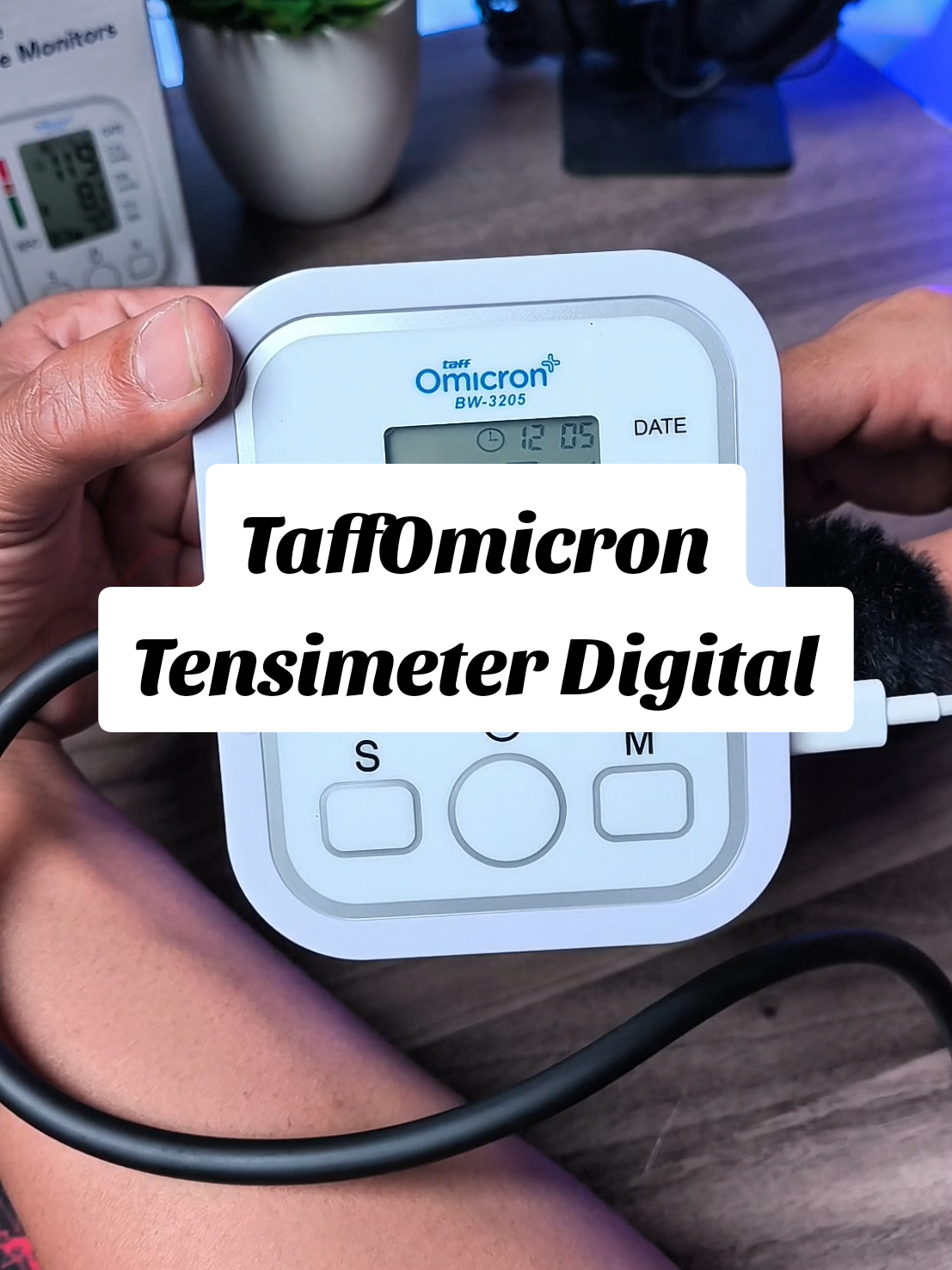 Membalas @puri7911 Tensimeter Digital TaffOmicron ini udah pakai suara Bahasa Indonesia.  Cocok buat orang tua, keluarga, atau kamu yang mau pantau kesehatan sendiri. 💥 Harganya super murah tapi kualitasnya gak main-main! Klik keranjang kuning sekarang sebelum kehabisan 🛒  #tensimeterdigital #tensimeterbahasaindonesia #tensimeterTaffOmicron #alatkesehatanrumah #cekdarahrumah