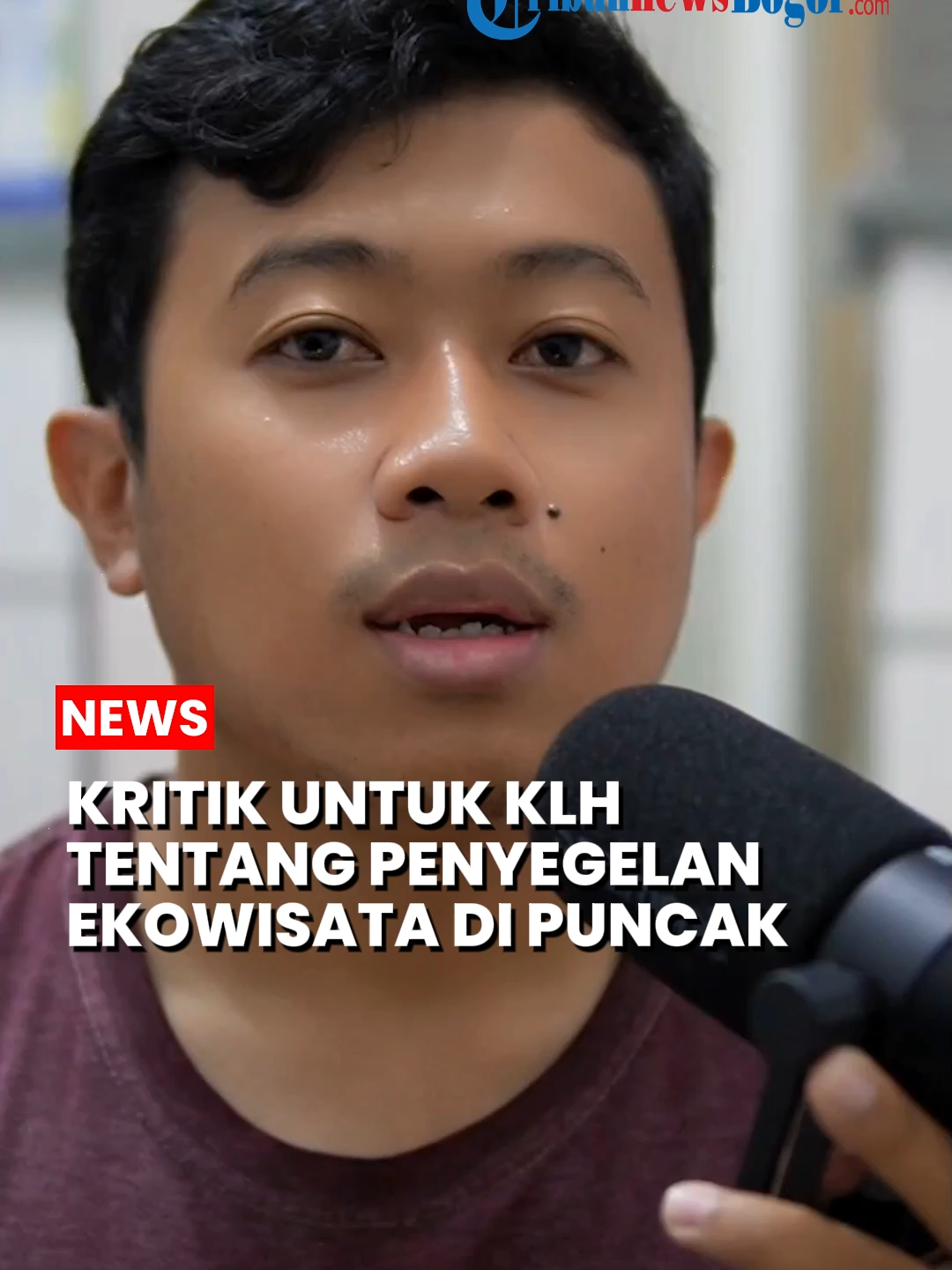 Repost dari @fathianpujakesuma. Menyoroti kebijakan Kementerian Lingkungan Hidup yang belakangan menertibkan sejumlah villa, tempat usaha, hingga objek wisata alam di kawasan Puncak Bogor. Tidak semua pembangunan wisata di kawasan konservasi otomatis dilarang. Berdasarkan Permen LHK Nomor P76/2015, setiap taman nasional memiliki 3 zona utama: zona inti, zona rimba, dan zona pemanfaatan. Zona pemanfaatan inilah yang boleh dimanfaatkan untuk kegiatan wisata, penelitian, pendidikan, hingga rekreasi, selama tetap menjaga kelestarian ekosistem dan memberikan manfaat bagi masyarakat sekitar. Dalam video tersebut menegaskan bahwa pengelolaan ekowisata seharusnya bisa berjalan beriringan dengan konservasi, membuka lapangan kerja, serta mendukung kesejahteraan masyarakat, tanpa harus merusak alam. #bogor #puncak #ekowisata #KLH