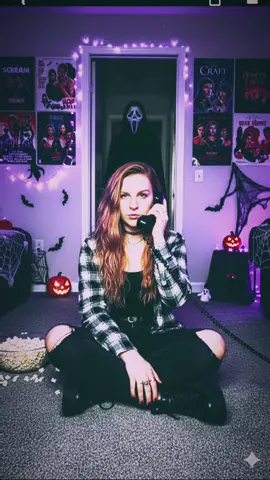 No, Please don’t kill me Mr. ghostface, I want to be in the sequel 😈😛 #spookyseason #ghostface #scream #edi 