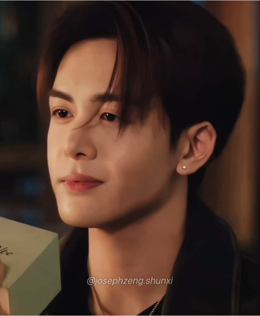 makin nantangin malah makin ganteng | Title: Justice Is Mine (Youku/Viu)— #zengshunxi #josephzeng #justiceismine #thebloodofdog #thelegendofrosyclouds #cantonesedrama #cdrama #chineseactor #chineseboy  