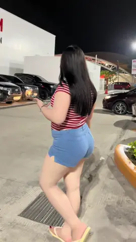 #highwaist #shorts #strechable #midsizefashion #chubbygirl 