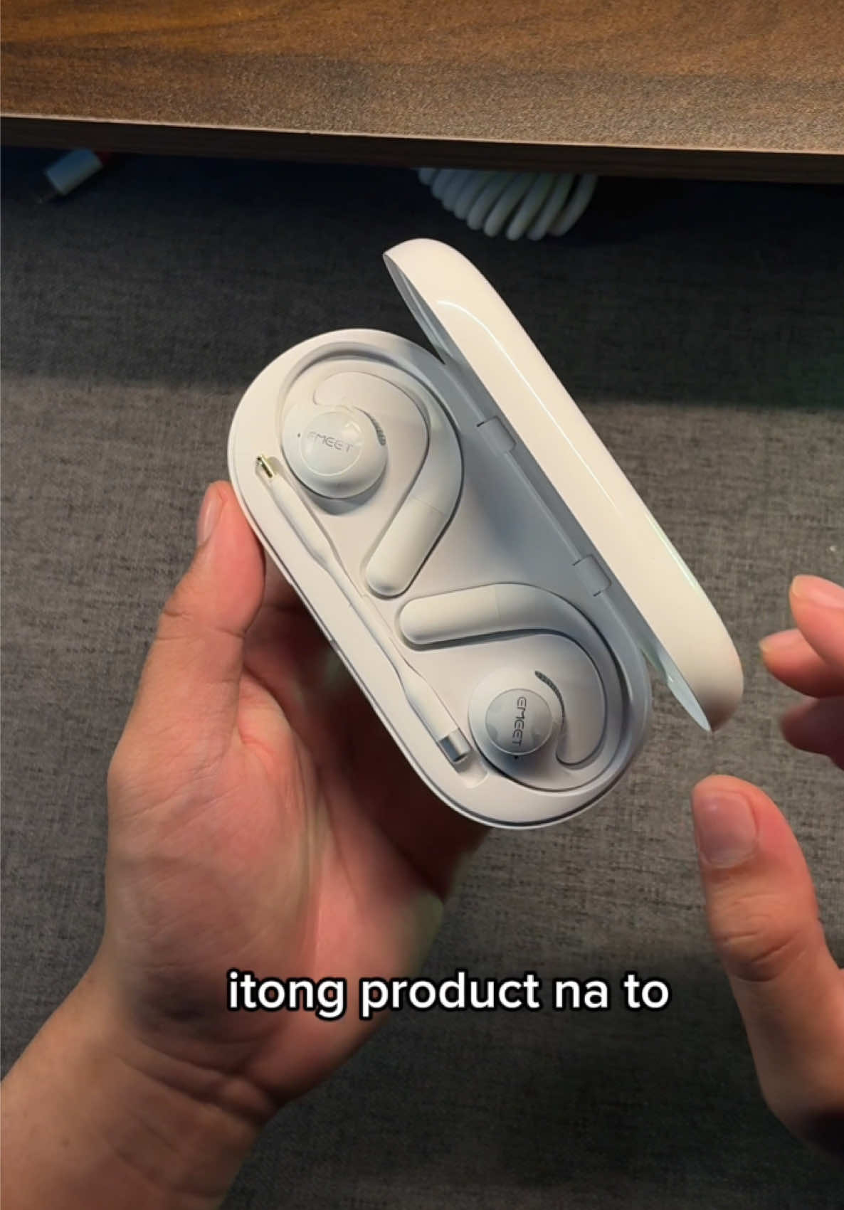 EMEET Airflow Open Ear Headphones, Bluetooth 5.3 Wireless Headsets with Detachable Microphone, 40 Hours Playtime, IPX5, Wireless Earbuds, Multipoint Pairing, App Control, Ultra Comfort 5.0 (6) 34 #emeetairflow #emeet #openearheadphones #noisecancellingmicrophone 