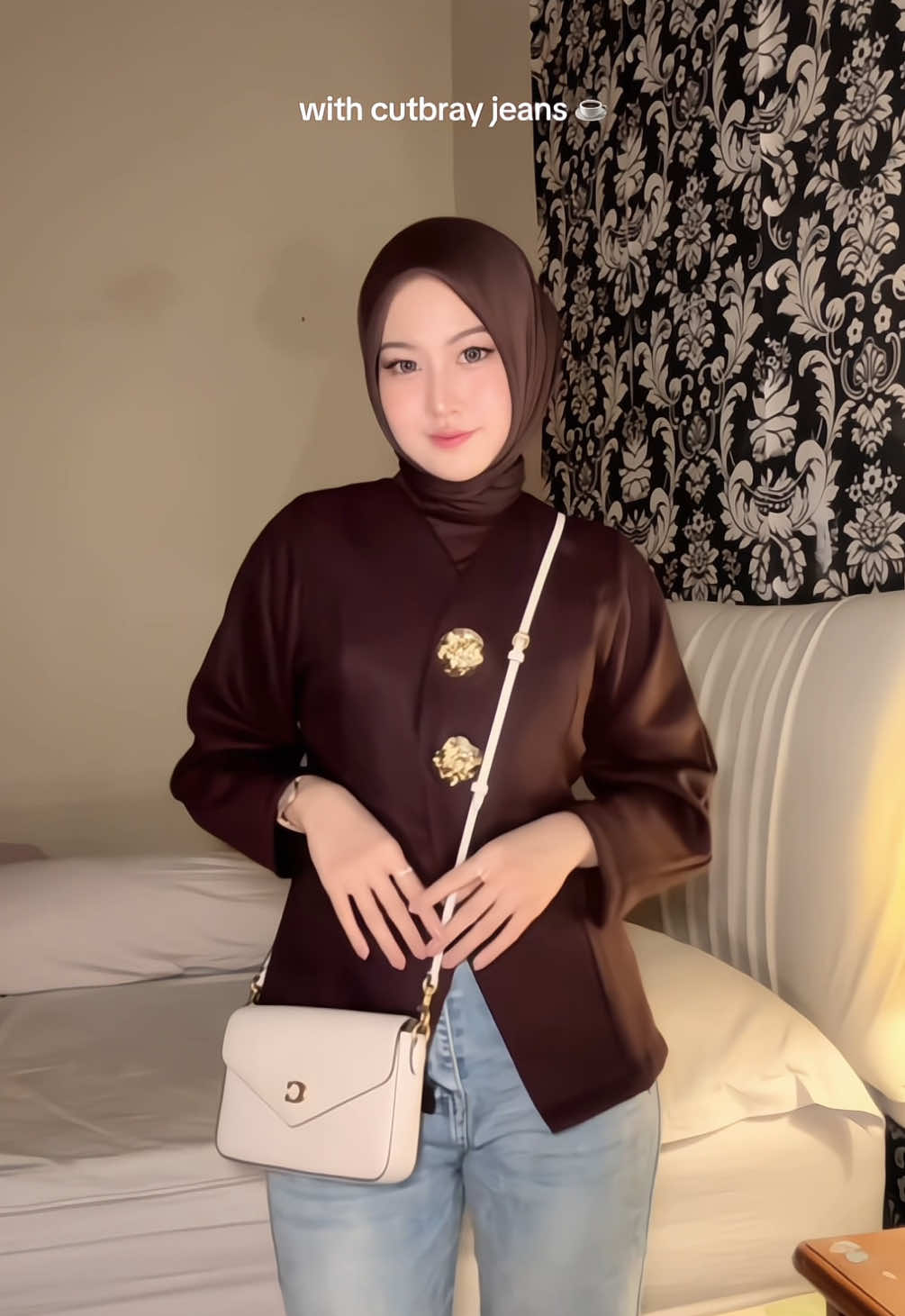 Mau dipakai nongkrong juga tetep cakep🥂✨ #outfitideas #blousewanita 