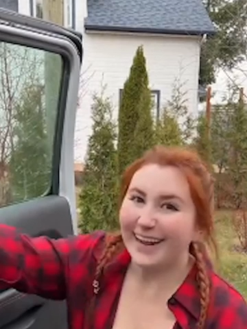 🌴 When the vibe is right, you just gotta move. Drop it like it’s hot 💃🔥 #Beauty #Glamour #Model #Fashion #Style #Confidence #Gorgeous #OOTD #InstaBeauty #PortraitPhotography #ContentCreator #Influencer #AmericanBeauty #CaliforniaVibes #NaturalBeauty #Chic #Elegance #GoodVibesOnly #FYP #TrendingNow