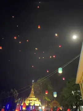 #သီတင်းကျွတ်လပြည့်နေ့ 🥰❤️🥺#ဆယ်လီတွေမှlikeပေးတာလား🙁 