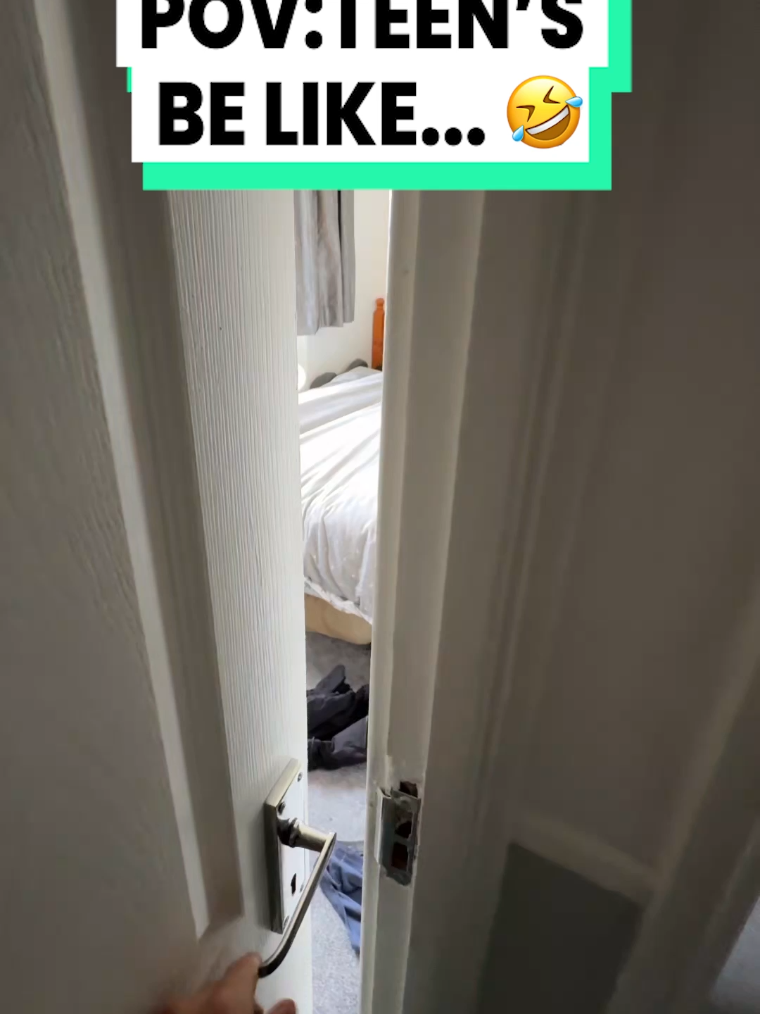Teenagers are so over the top 😅 @axelblake #teenagers #impression #skit #comedy #comedian #uk