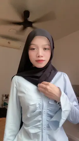 🙂‍↔️💋