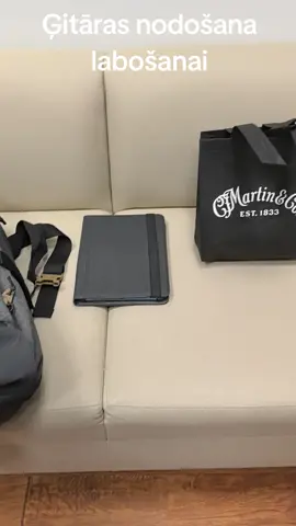 Ģitāras nodošana labošanai