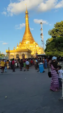 ##မုံရွာရွှေစည်းခုံဘုရား🙏🙏🙏 ##သီတင်းကျွတ်လပြည့်နေ့စည်ချက်😱😱😱 ##foryoupage ##trend ###