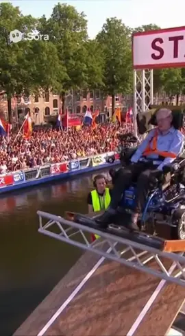 Wat een legend 🤖 #nieuws #dutch #stephenhawking #meme #journaal