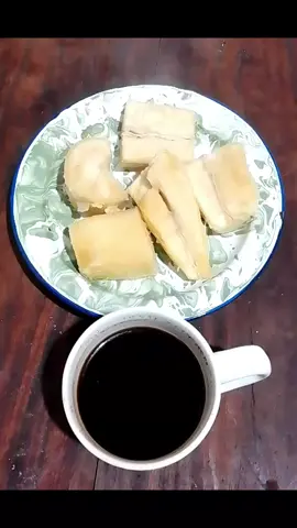 Tentang apa ya 🙂‍↕️#ngopi #malam #kopipahit #semangatberjuang 