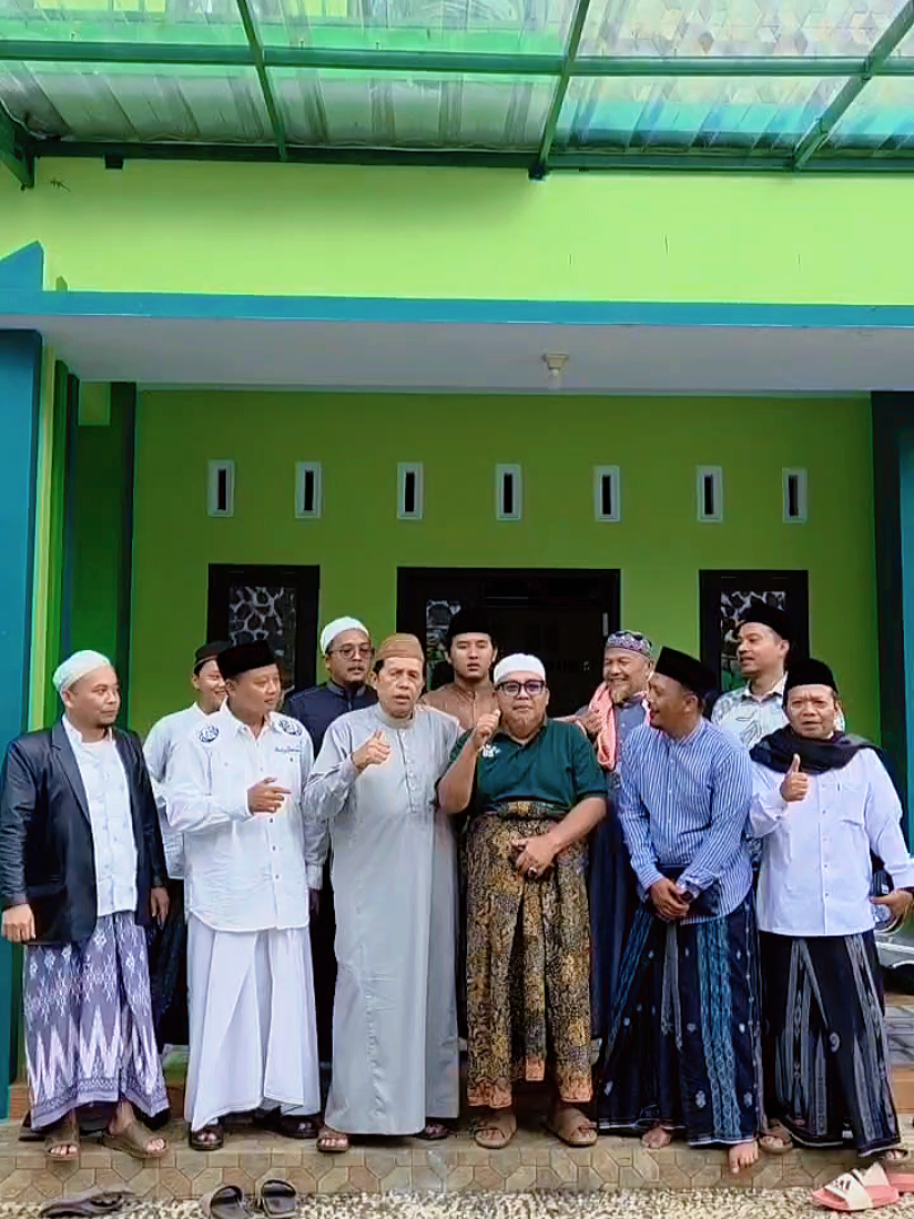 Silaturahmi keluarga Miftahul Huda pusat ke PonPes Baitul Hikmah Haurkuning Salopa.. #miftahulhuda  #Baitulhikmah  #baitulhikmahhaurkuning 