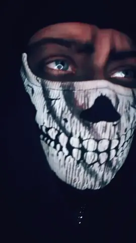 I'm scared to get close~ #maskedmen #BookTok #codcosplay #simonghostriley 