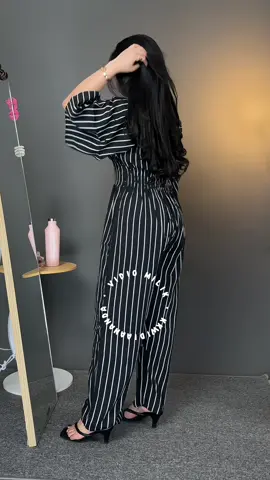 Rekomendasi jumpsuit motif salur #jumpsuitstyle #jumpsuitoutfit #setelanwanita 