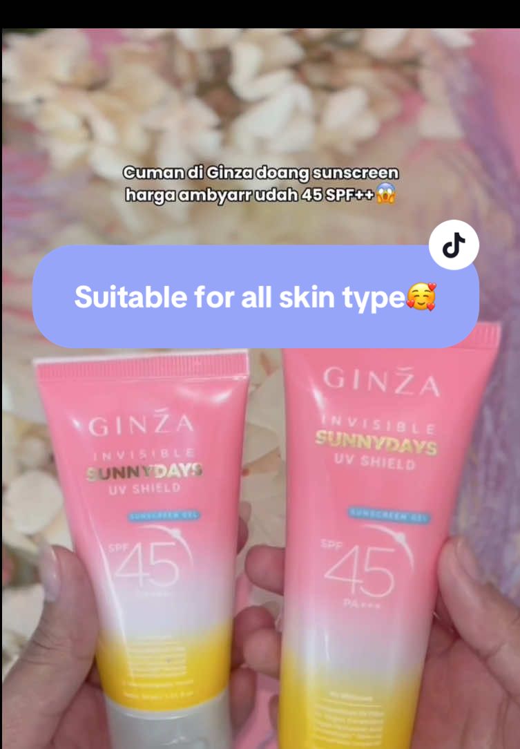 Chemical sunscreen teraman, ternyaman dikulit sensitif🥹 teksturnya ringan banget!! kalo ngeblendnya beber bener gaada whitecast sama sekali! LOVEEE💗 #ginzabeauty #makzimalkandirimu #skincareproduct #skincarehalal #promomakangajian 