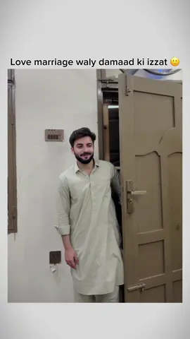 🤕🙂 . @Faisal Khan  @TAلHA KHAن 🍁  . #faisupakistan #trending #funnyvideos😂 #lovemarriage #fypagee 