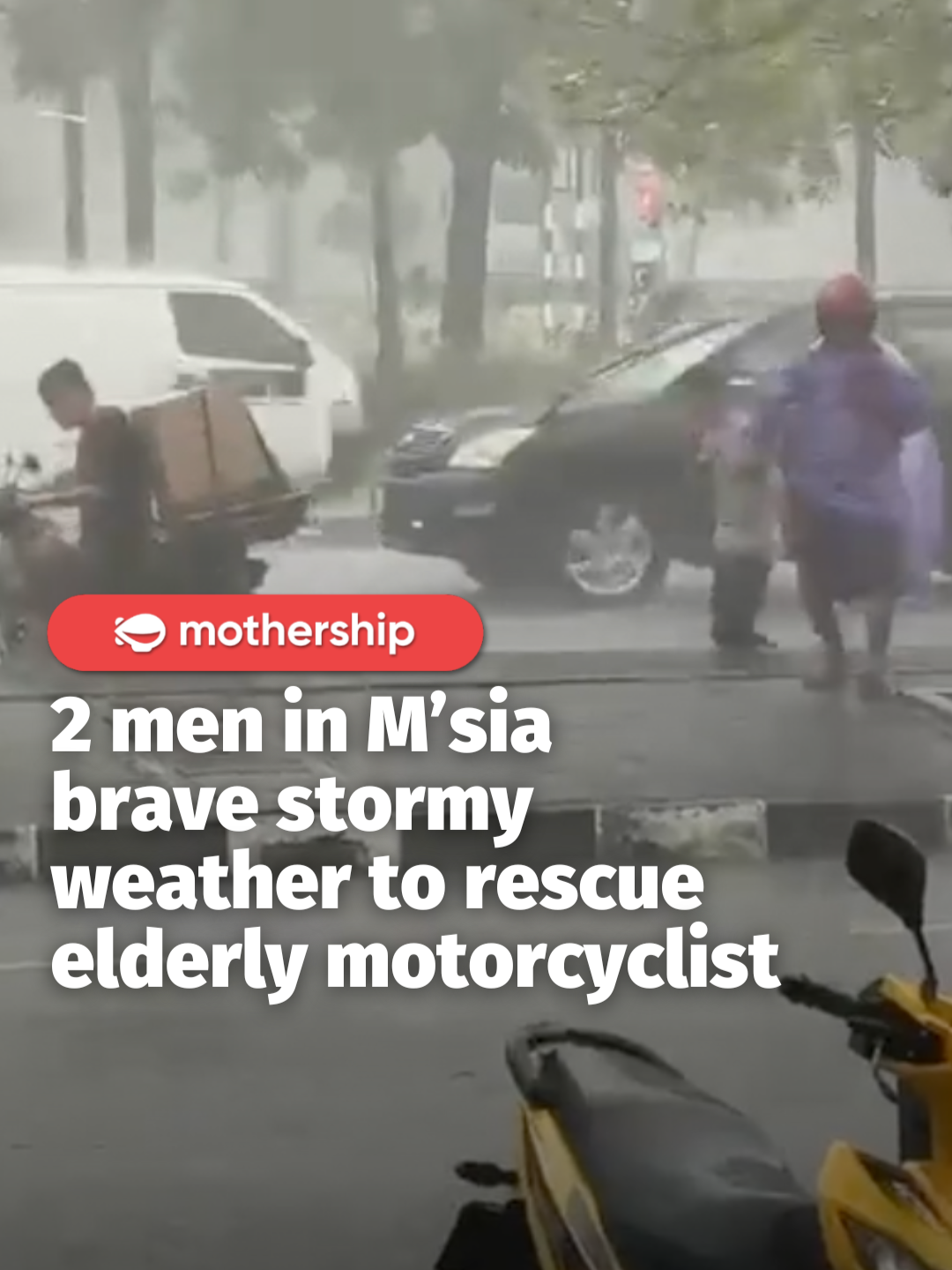🥺🥺🥺 A TikTok video posted on Sep. 24 showed the two men rushing to help the stranded elderly rider during a severe storm in Central Seberang Perai District. In the TikTok caption, one of the men said that the elderly motorcylist had stopped under a tree to seek shelter, but the storm had worsened. They intervened to ensure the elderly man was safe. #fyp #malaysia #wholesome