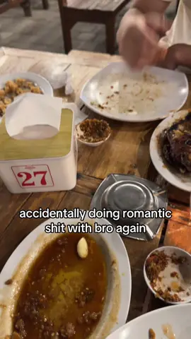 jadi simpenan kokoh kokoh gmad #bxb #romantic #date #seafood #contentuniversity 