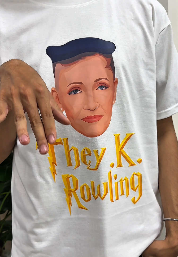 The real villain wasn’t Voldemort after all 🙄 #jkrowling #snl #emmawatson #transrights #lgbtqia 