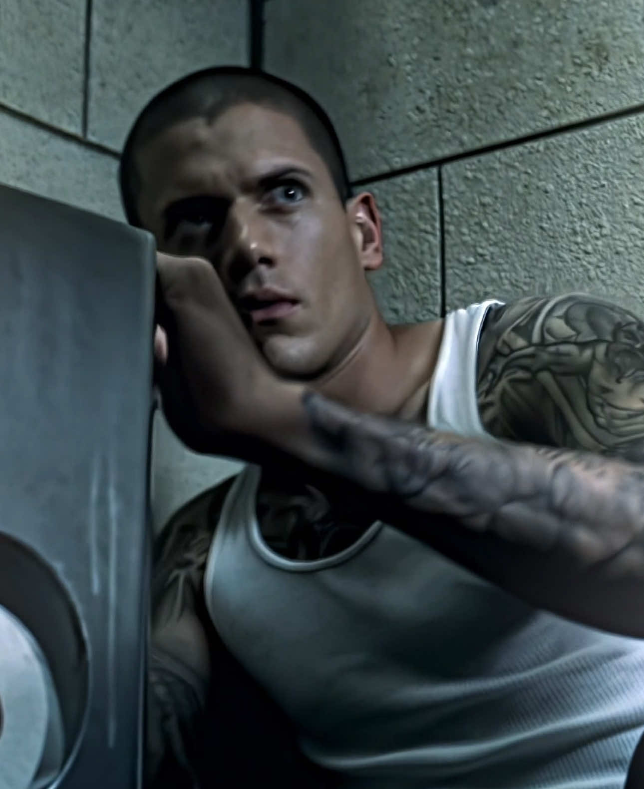 oh it’s open honey  scp: prisonbreakfilms ac: kziev  #michaelscofield #michaelscofieldedit #prisonbreak #prisonbreakedit #wentworthmiller 