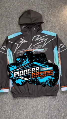 Versi Parasut Nya Jangan sampe kehabisan nih gays‼️🤩🔥#jaketracing #jaketmotor #jaketparasutpria #jaketwaterproof #fyp 