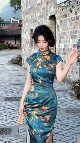 yingtao#chinesegirl #qipao 