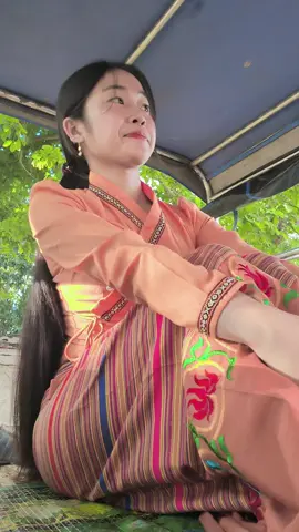 ရှမ်းယောင်ဆောင်ထားတဲ့ဗမာမလေးပါ🧡🧡🧡