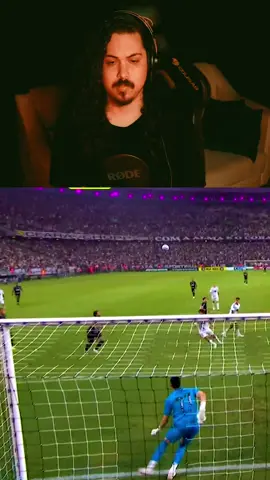 TEVE ATÉ DANCINHA COM O VOVOZÃO 🕺 Quando a noite termina com um 3 x 0 e mais três pontos na conta, não tem como ser diferente #CEAxSAN #BrasileirãoNoPrimeVideo #CampeonatoBrasileiro 