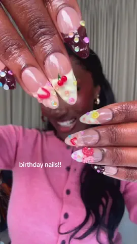 I fear I might’ve outdone myselffff!! #custompressonnails #birthdaynails #26thbirthday 