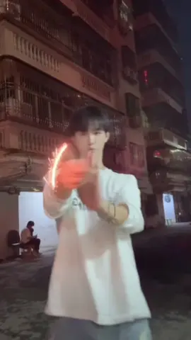 สุขสันต์วันไหว้พระจันทร์กับคาชิ #นักเต้นเท้าไฟในตำนาน  #มะม่วงโรงเตี๊ยม  #卡其喵 