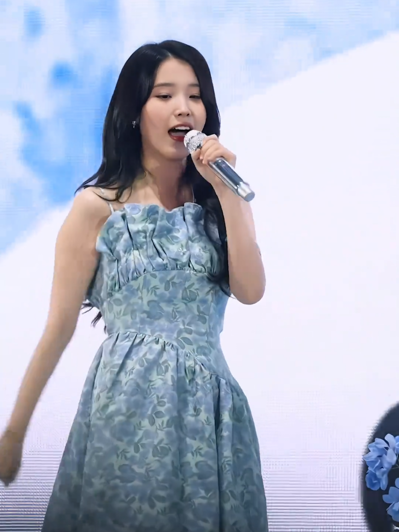 #IU #李知恩 #아이유 #国民妹妹iu李知恩 
