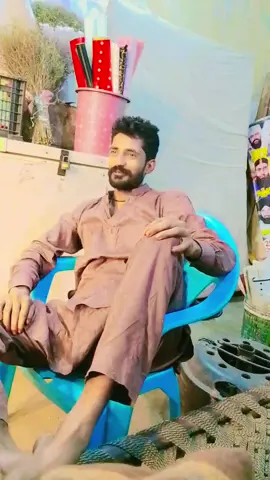 نہ سر پر تاج ہے  اور نہ یہ سر کسی تاج کا محتاج ہے 💯👍*‏وقت عادتیں اور خواہشیں دونوں بدل دیتا ہے👀🥀* 