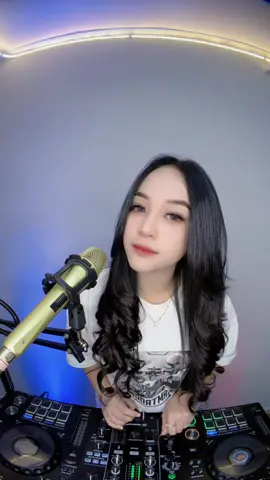 Spesial request @￶‍‍‍￶￶: ‍‍‍￶￶ 