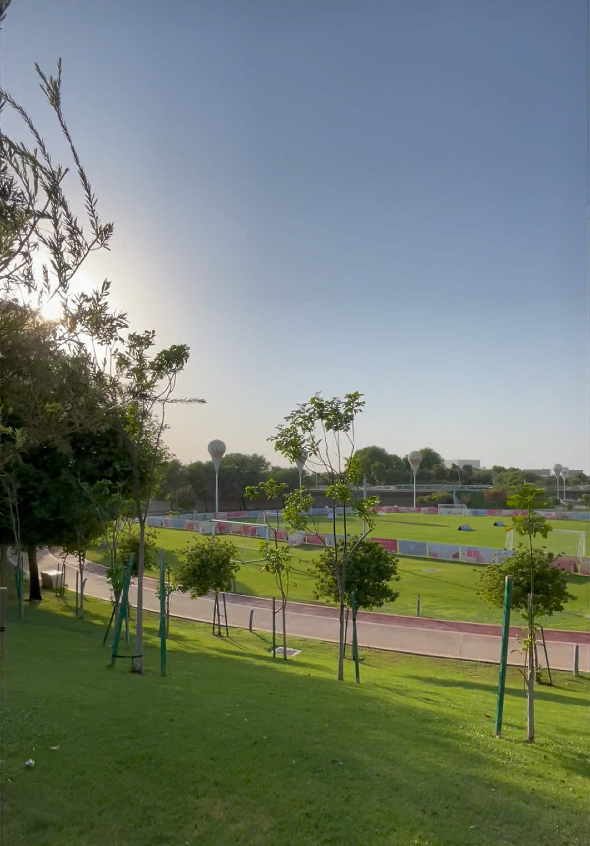 The days grew shorter and the air turned crisp as winter approached #qatarview🇶🇦🇶🇦🇶🇦🇶🇦 #foryoupage❤️❤️ #fyp #livinginqatar #PakistanZindabad 