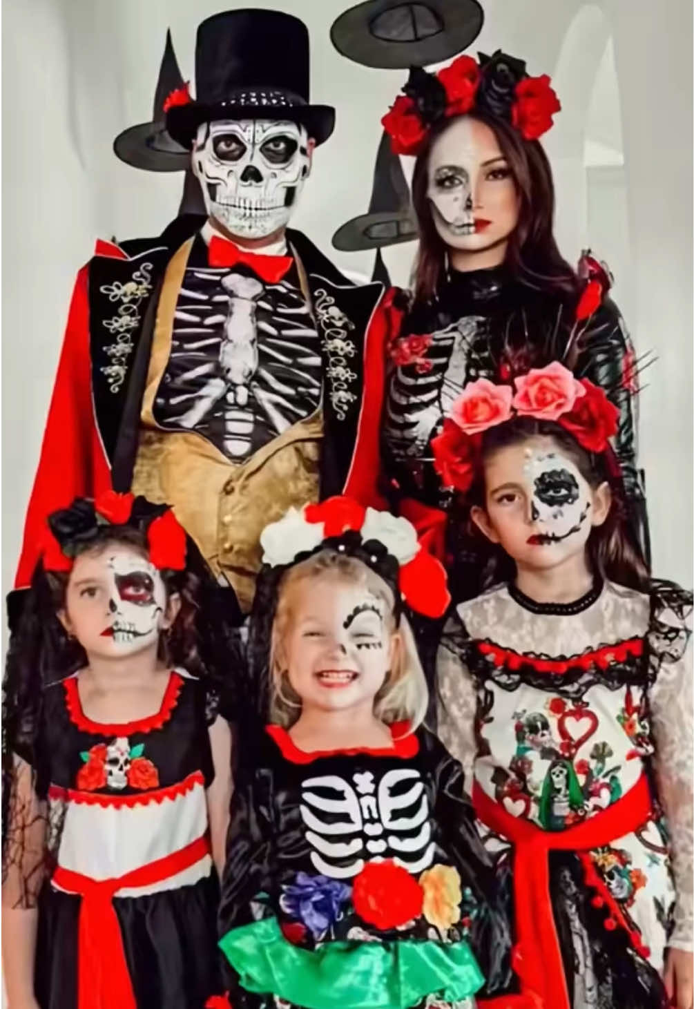 #familyhalloween #familycostumes 