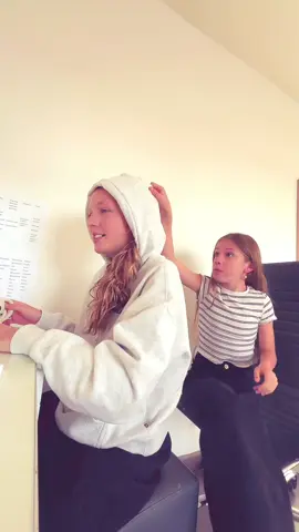 Got pranked!!! 👻 #hoodie #pranked #oldtiktok #cringe #cute 