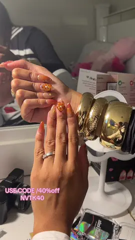 Me encantaron🤩@NailVesta #nailvesta #foryou #paratiii #lizzyala 