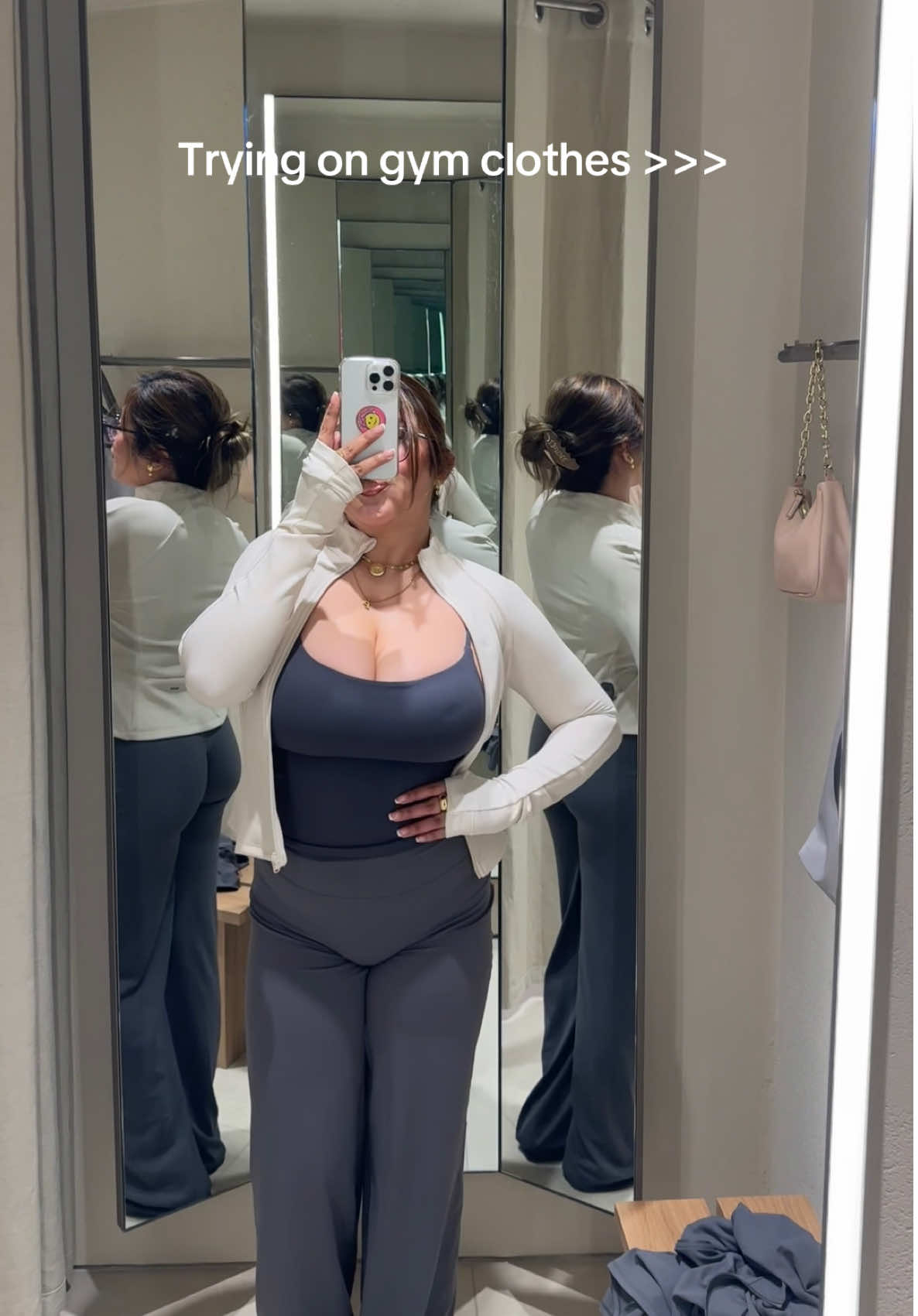 Btw, wearing @Oner Active’s Soft Motion set. Chef’s kiss! 🤌🏻 #softmotion #oneractive 