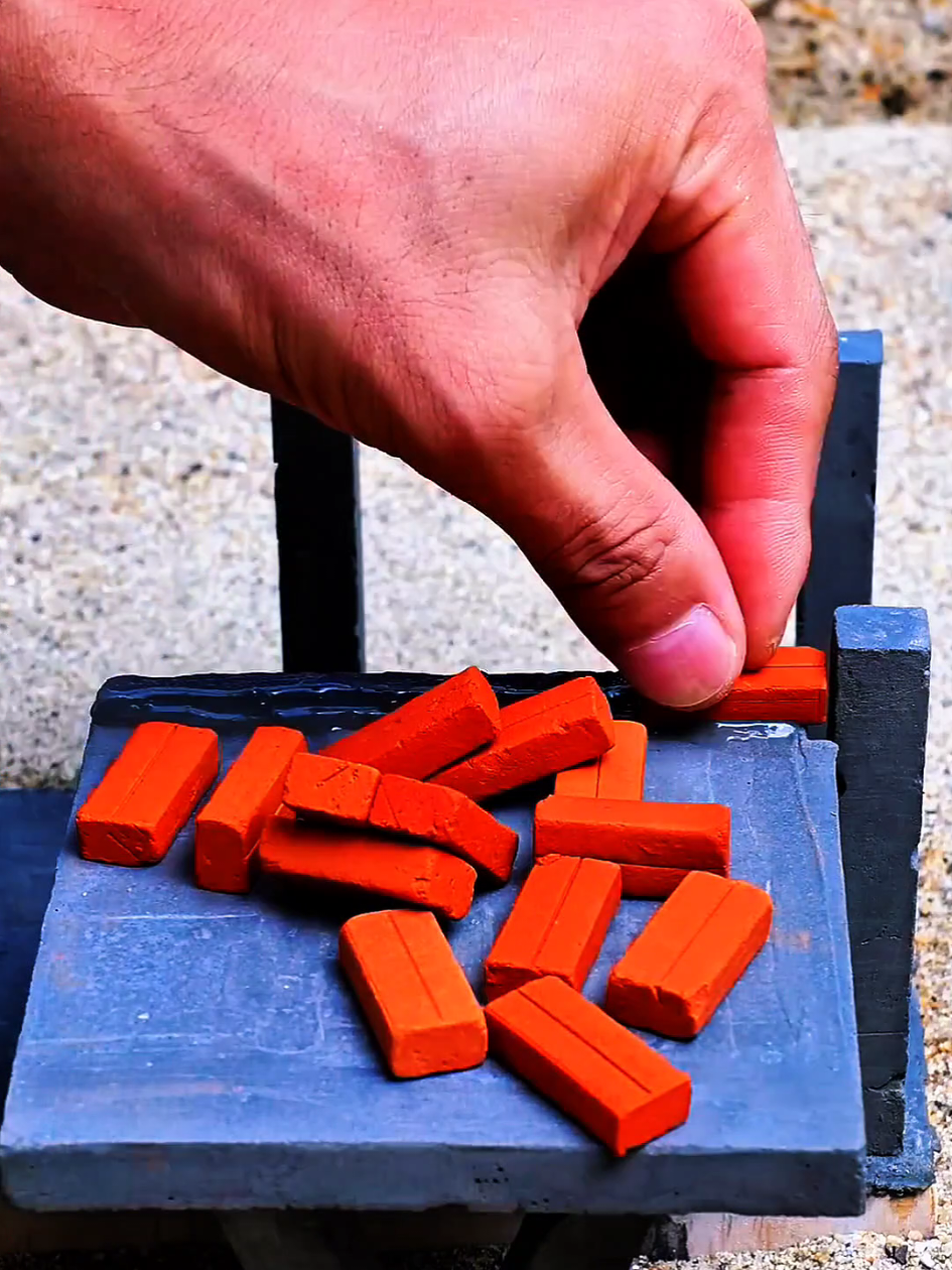 Stunning Modern House on 9 Pillars with Front Pool | Contemporary Architecture. #miniature #modernhouse #dreamhouse #usa  #vfuho #DIY #house #mrzofy 