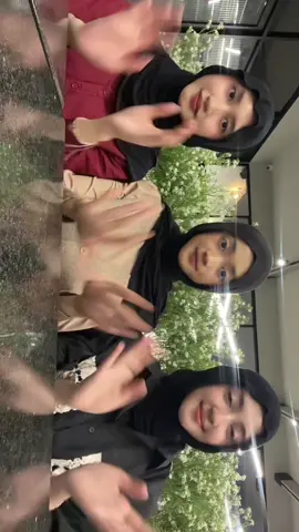 tarian pemanggil nilai A🫰🏻 #uts #unairgirls 