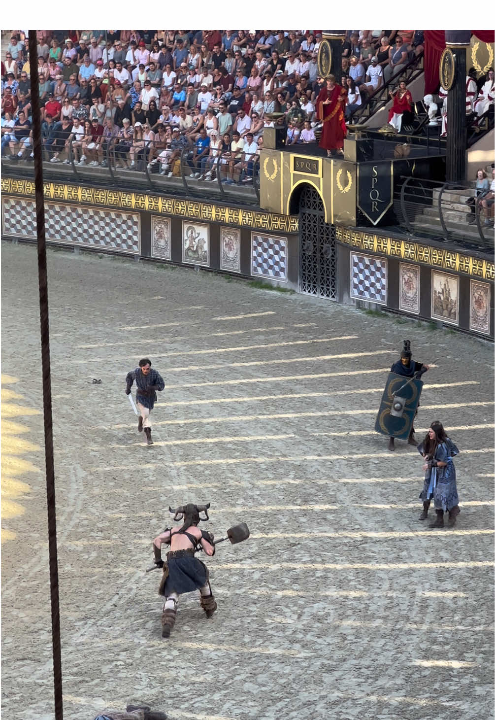 OMG !! 😲 #puydufou #show #stunt #actors 