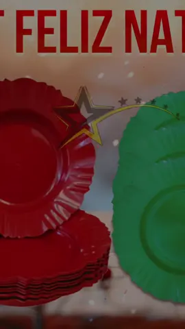🎄 Kit 100 Pratos Natalinos 🎅 Vermelho e verde com borda – perfeitos para ceias, festas e buffet! 💥 Práticos, elegantes e resistentes! 👉 Garanta o seu e arrase na decoração!  https://br.shp.ee/gb1pseo?smtt=0.0.9 #pratoplastico #pratodenatal #descartavel #natal #decoracaodenatal 