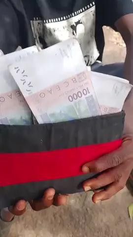 Pour tout vos besoins de porte feuille magique rejoindre moi sur WhatsApp+226🇧🇫58746776